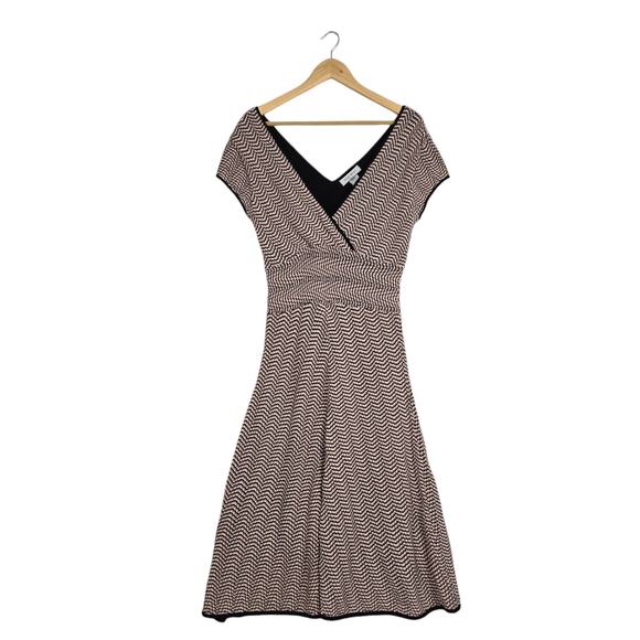 VTG Nine West Midi Dress Sz M Pink Black Knit Fit & Flare Surplice Neckline - Picture 1 of 12